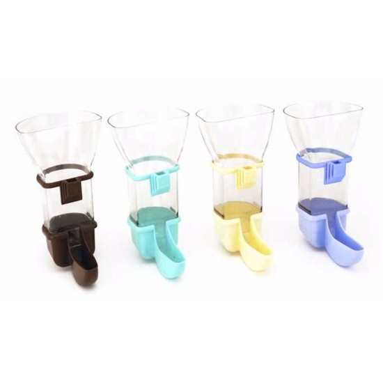 Tiektuvas narve paukštis siauras